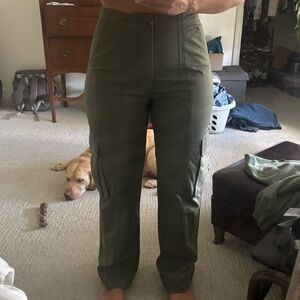NWT Abercrombie curve love cargo pants